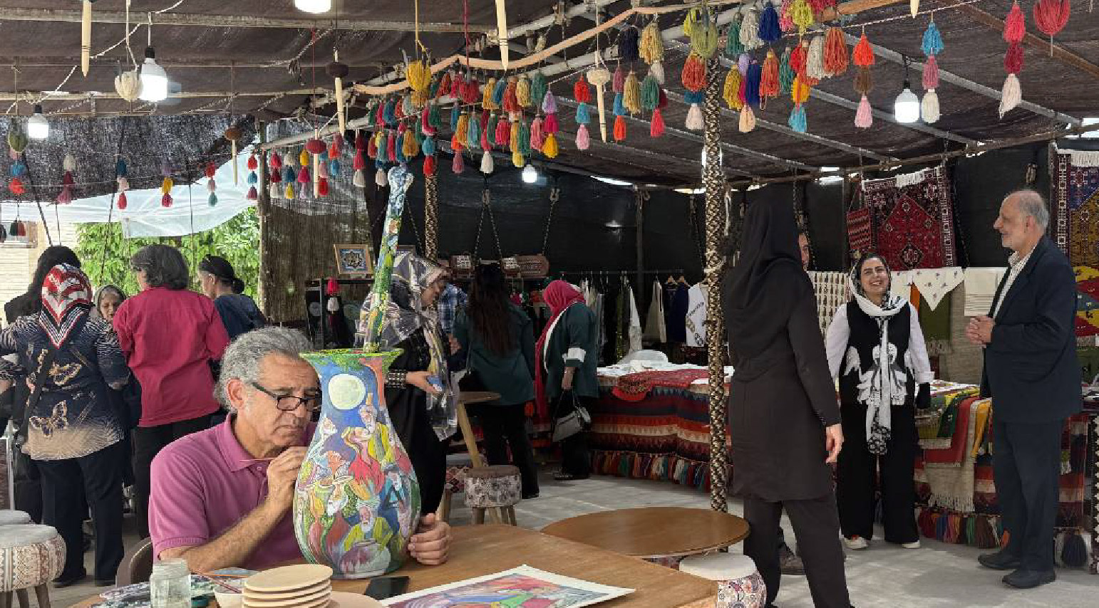 معیشت سبز در مسیر بازار؛ برگزاری نمایشگاه محصولات معیشتی جوامع محلی حاشیه تالاب پریشان در ارگ کریمخان